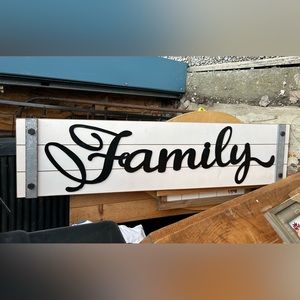 HUGE FAMILY SIGN